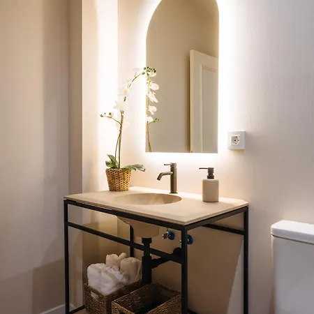 New Hostly Alameda Apartment Seville