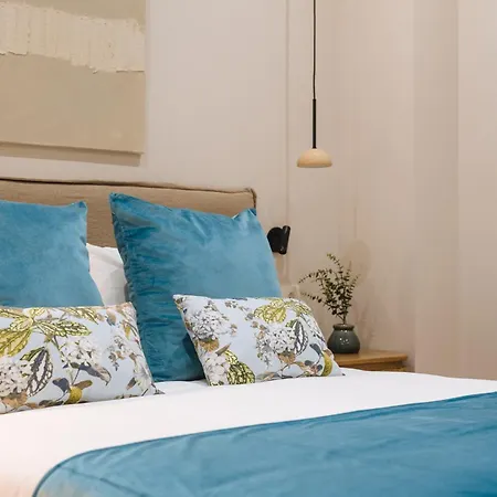 New Hostly Alameda Seville