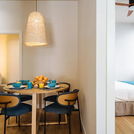 New Hostly Alameda Seville